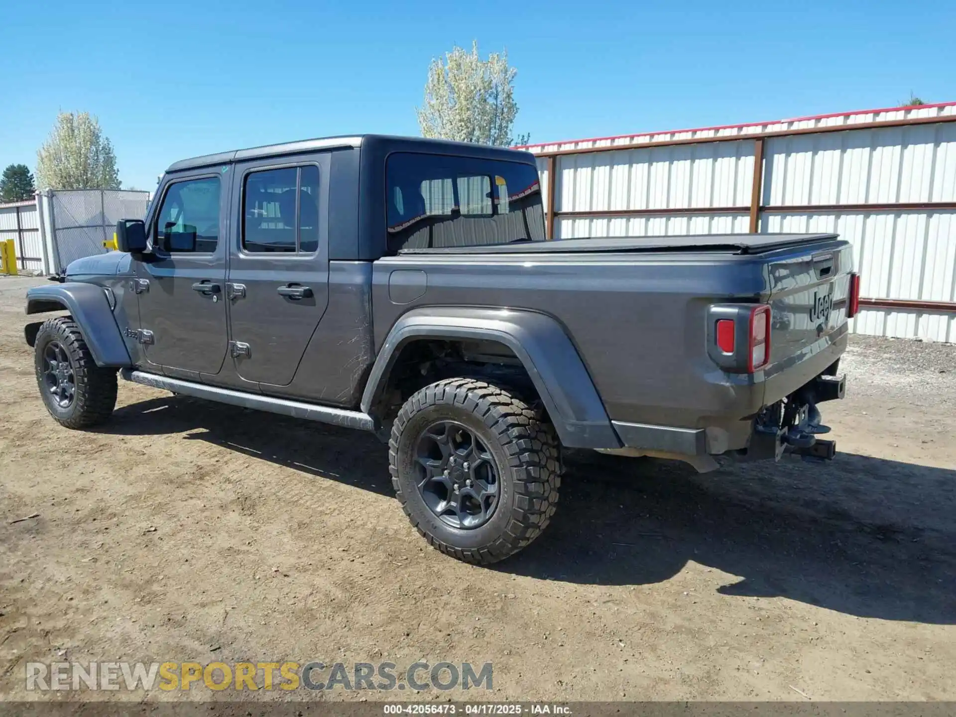 3 Photograph of a damaged car 1C6HJTAG2PL575276 JEEP GLADIATOR 2023