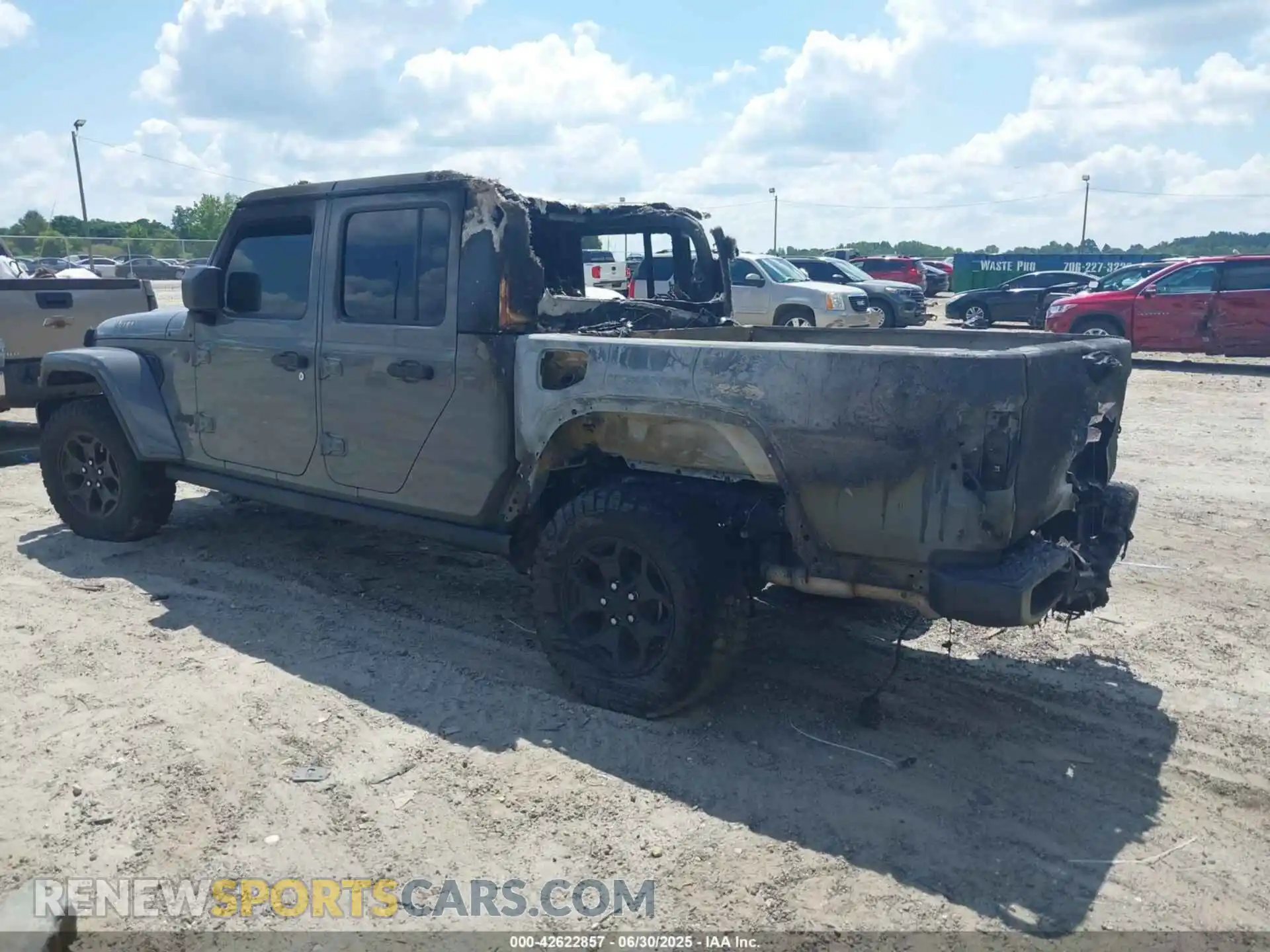 3 Photograph of a damaged car 1C6HJTAG4PL501583 JEEP GLADIATOR 2023