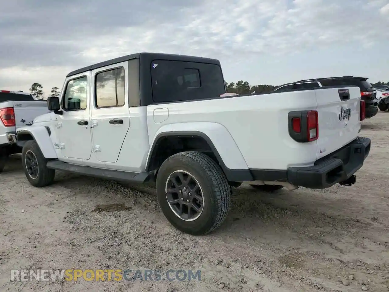 2 Photograph of a damaged car 1C6HJTFG1PL548689 JEEP GLADIATOR 2023