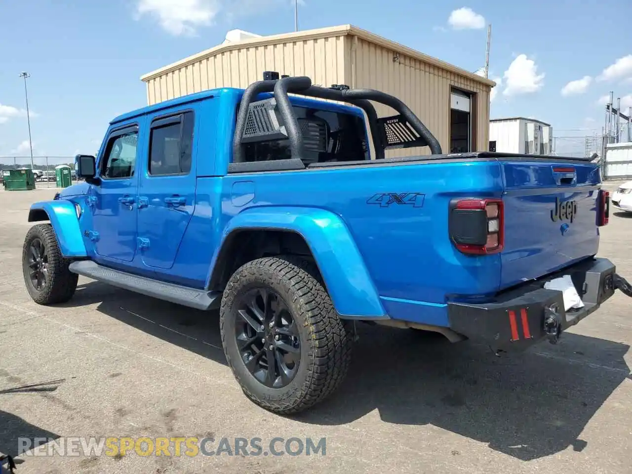 2 Photograph of a damaged car 1C6HJTFGXPL564969 JEEP GLADIATOR 2023