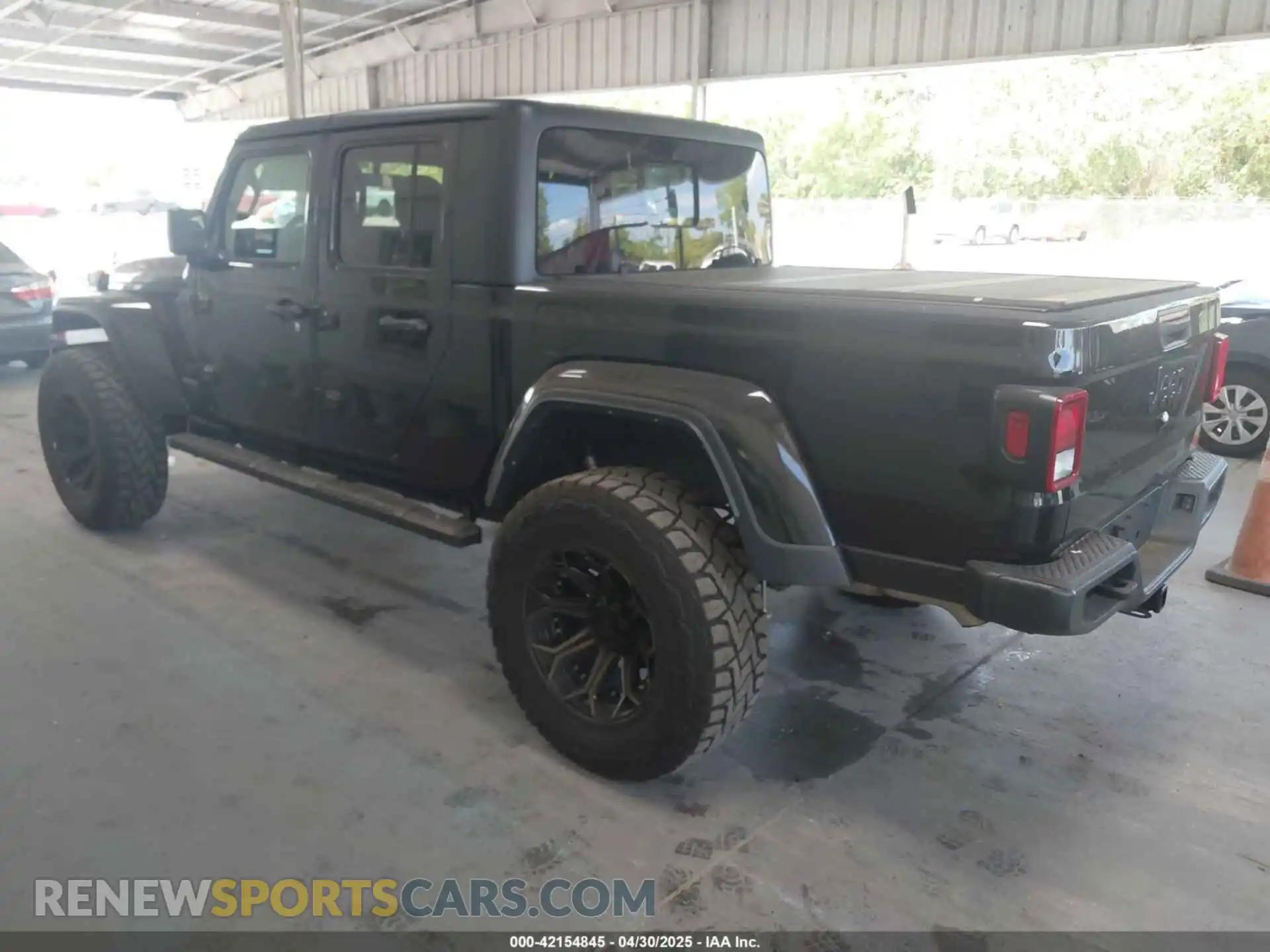 3 Photograph of a damaged car 1C6JJTAG7PL547460 JEEP GLADIATOR 2023