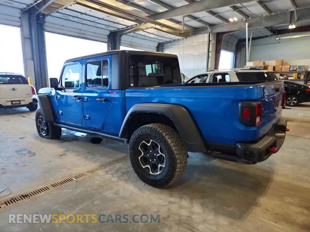 2 Фотография поврежденного автомобиля 1C6JJTBG1PL561675 JEEP GLADIATOR 2023