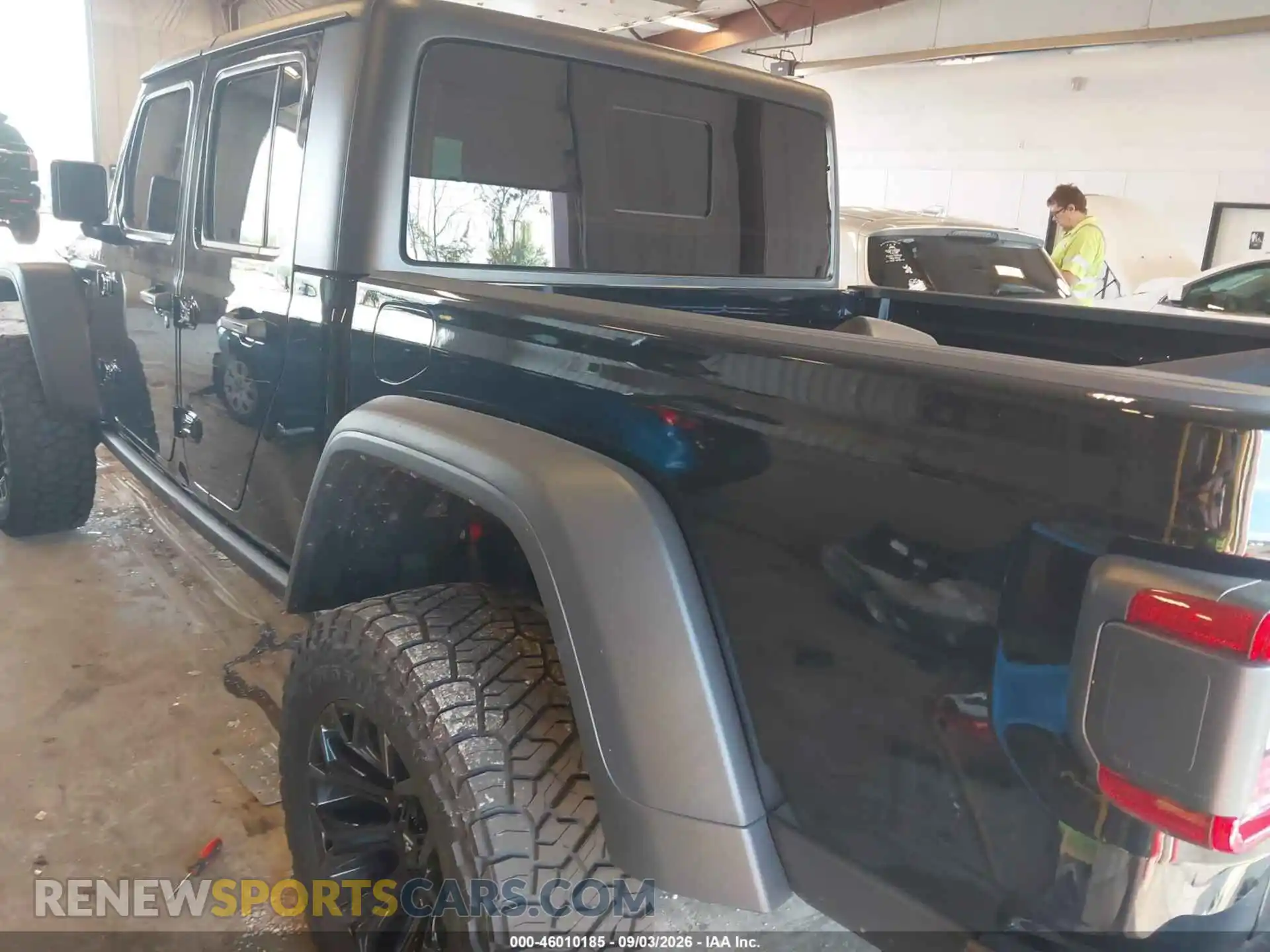3 Photograph of a damaged car 1C6JJTBG3PL567820 JEEP GLADIATOR 2023