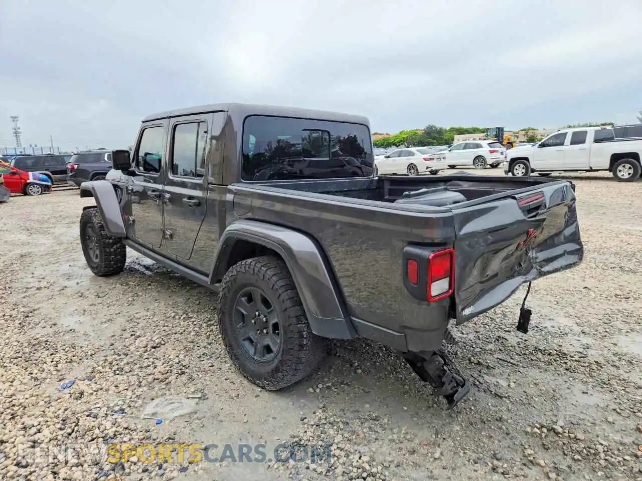2 Photograph of a damaged car 1C6JJTEG5PL516606 JEEP GLADIATOR 2023