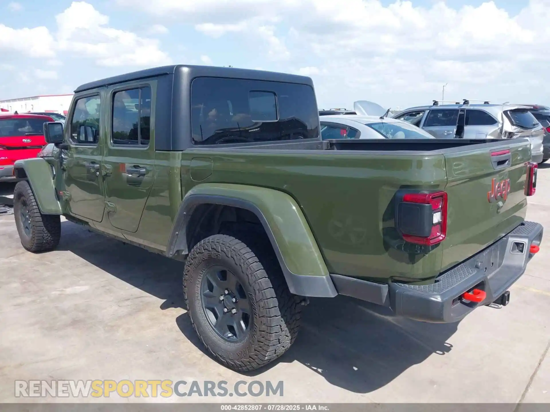 3 Photograph of a damaged car 1C6JJTEG5PL569340 JEEP GLADIATOR 2023