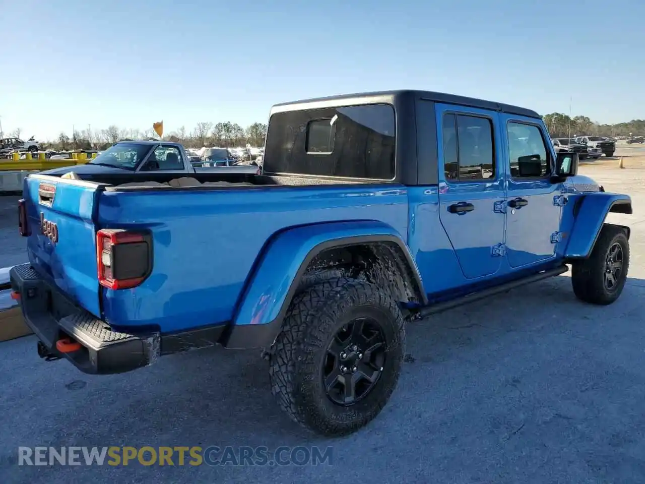 3 Photograph of a damaged car 1C6JJTEG7PL580727 JEEP GLADIATOR 2023