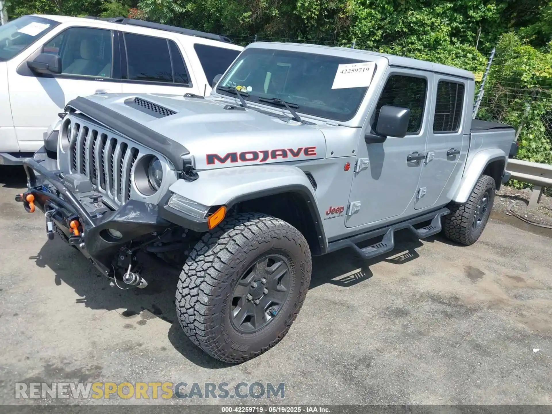 2 Photograph of a damaged car 1C6JJTEGXPL548712 JEEP GLADIATOR 2023