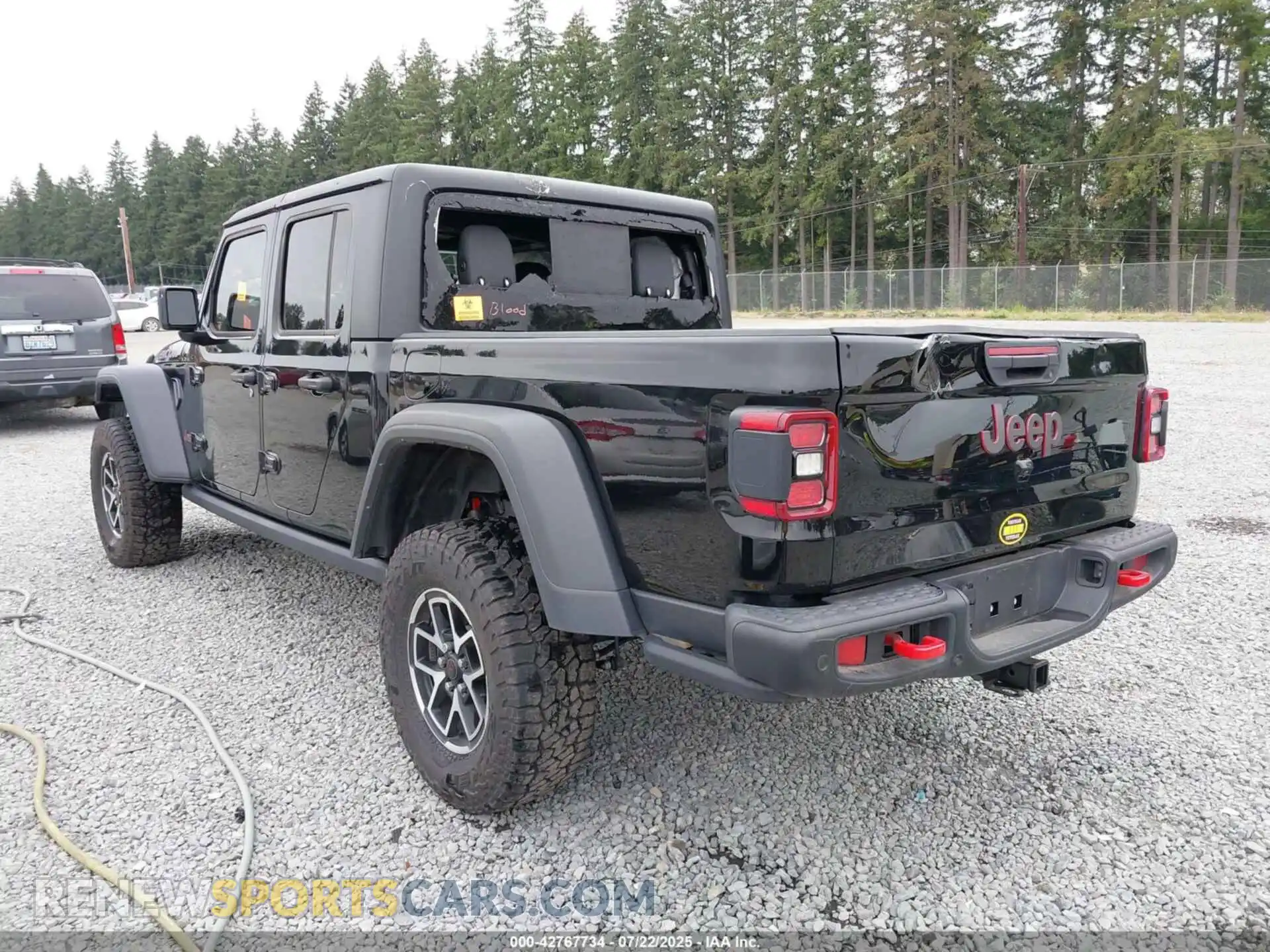 3 Photograph of a damaged car 1C6JJTBG7RL106512 JEEP GLADIATOR 2024