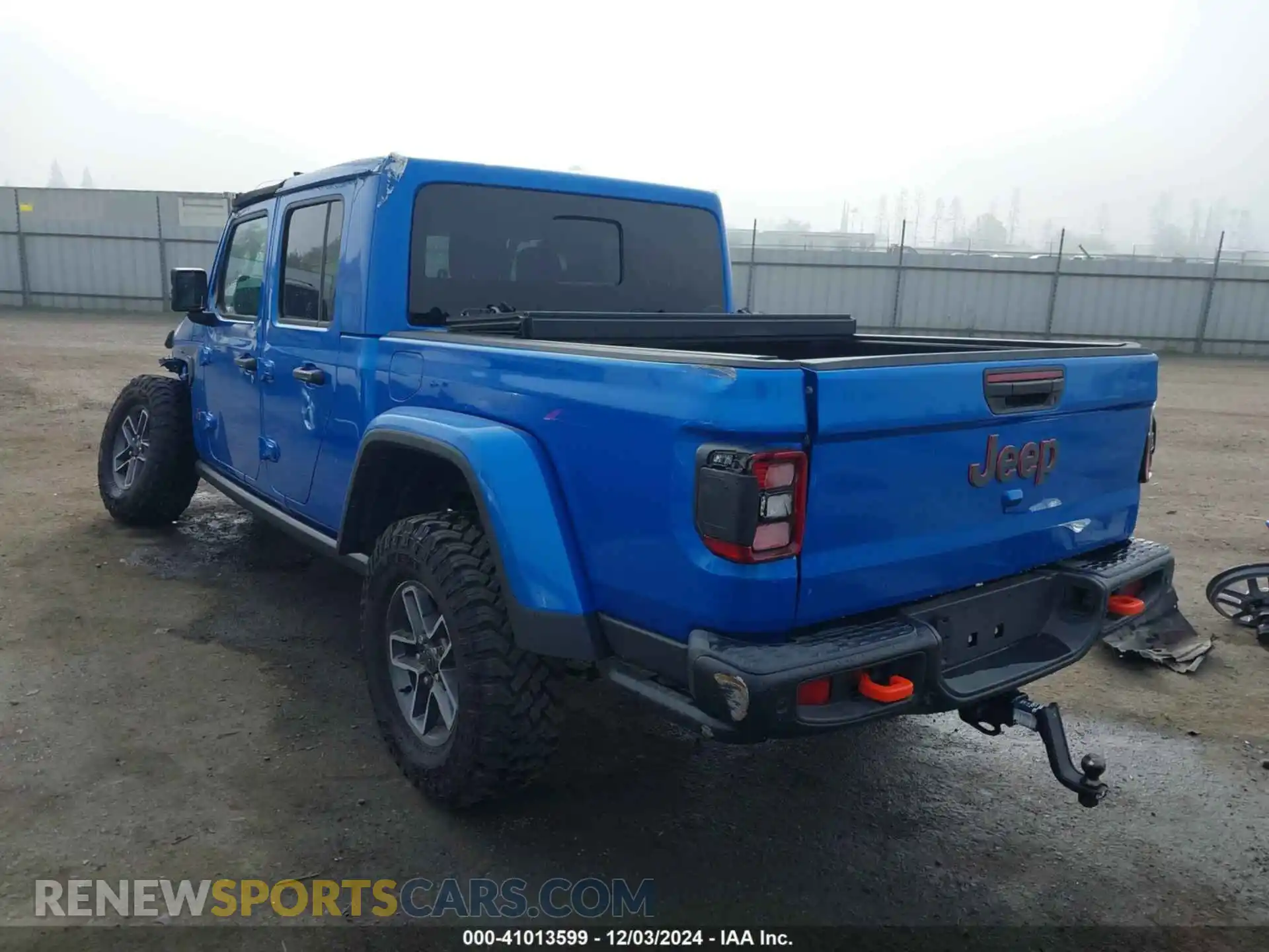 3 Photograph of a damaged car 1C6JJTEG5RL121313 JEEP GLADIATOR 2024