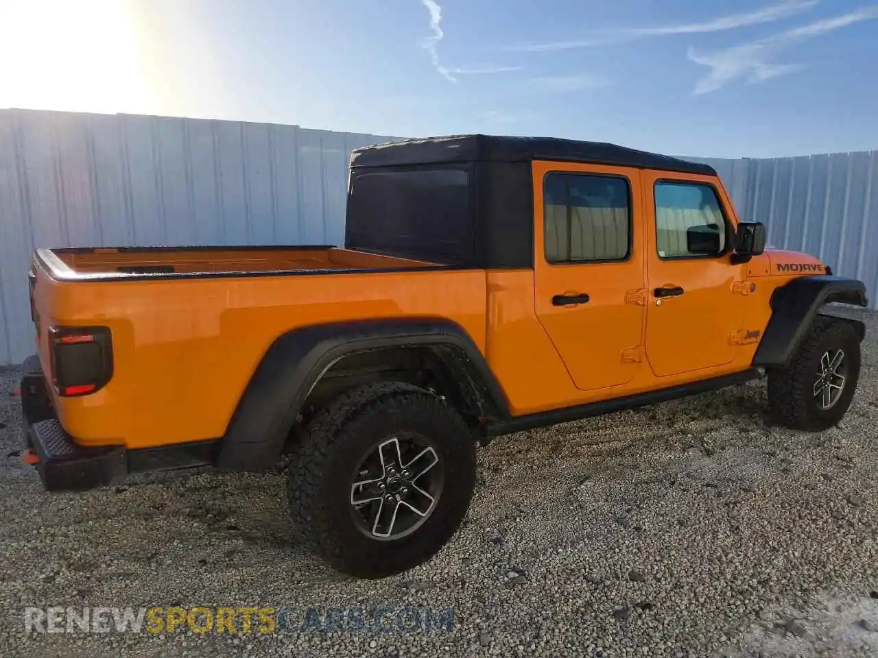 3 Фотография поврежденного автомобиля 1C6RJTEG8SL523268 JEEP GLADIATOR 2025