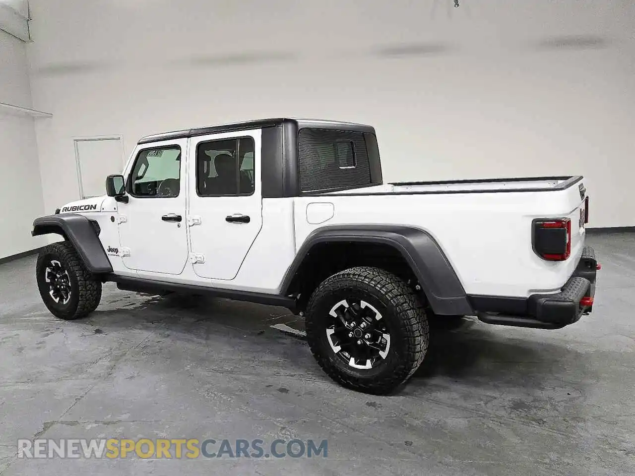 2 Фотография поврежденного автомобиля 1C6RJTBG4TL162157 JEEP GLADIATOR 2026