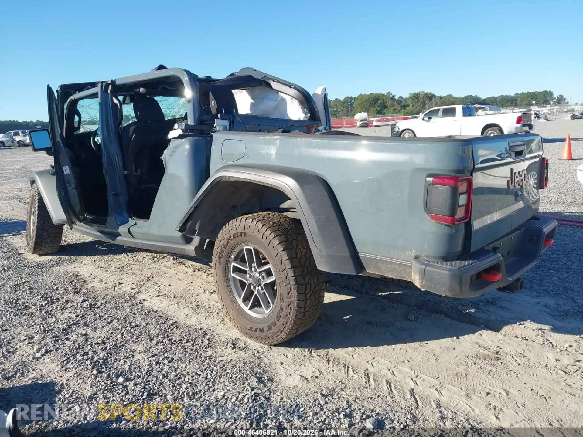 3 Photograph of a damaged car 1C6RJTEG1TL150561 JEEP GLADIATOR 2026