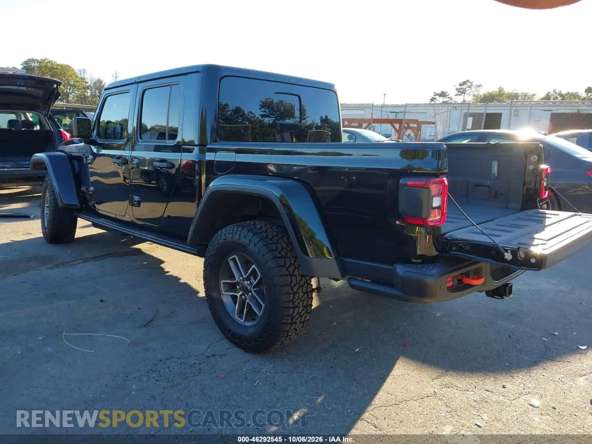 3 fotografías del automóvil dañado 1C6RJTEG2TL183942 JEEP GLADIATOR 2026