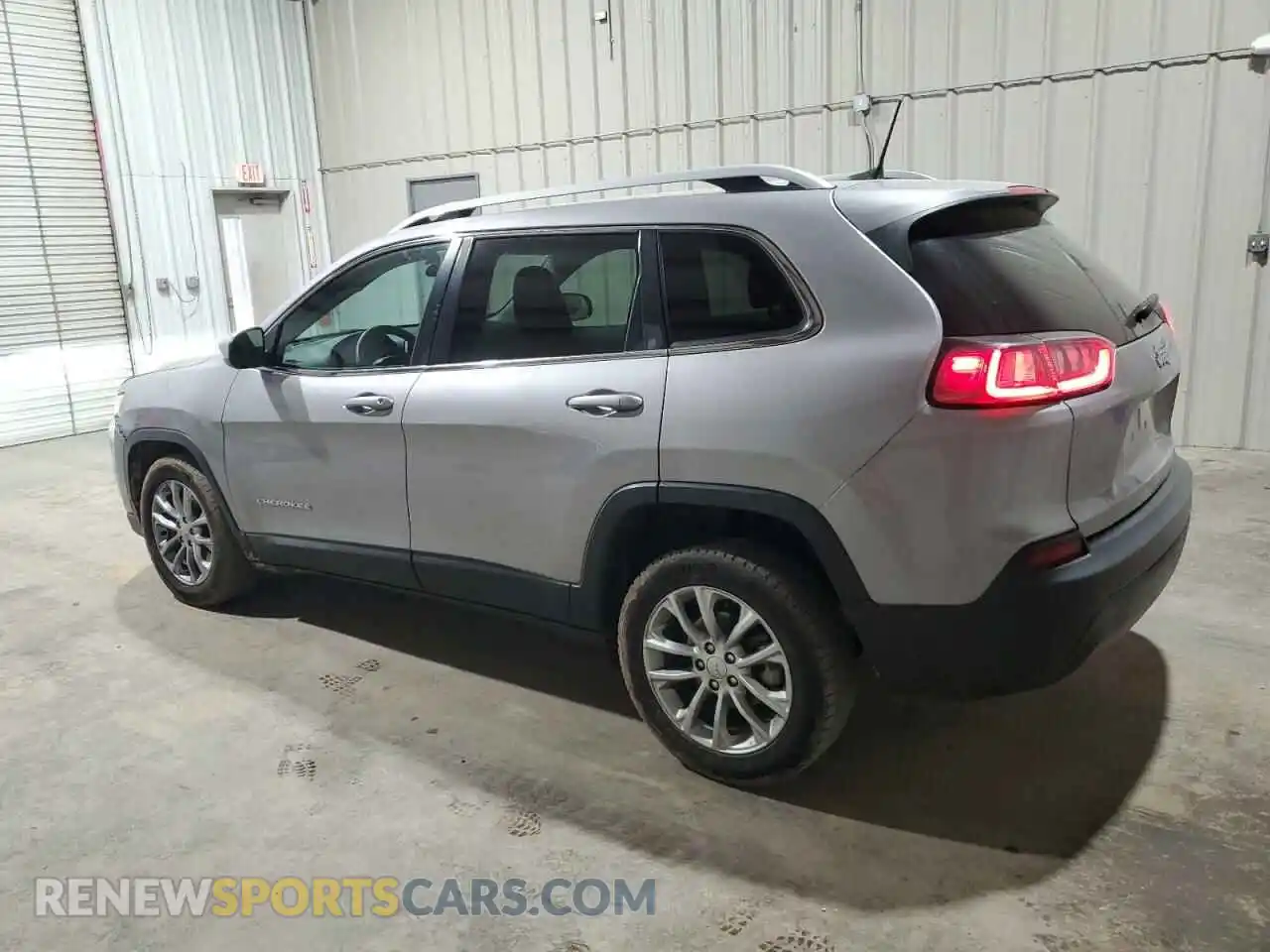 2 Photograph of a damaged car 1C4PJLCB5KD242546 JEEP GRAND CHER 2019