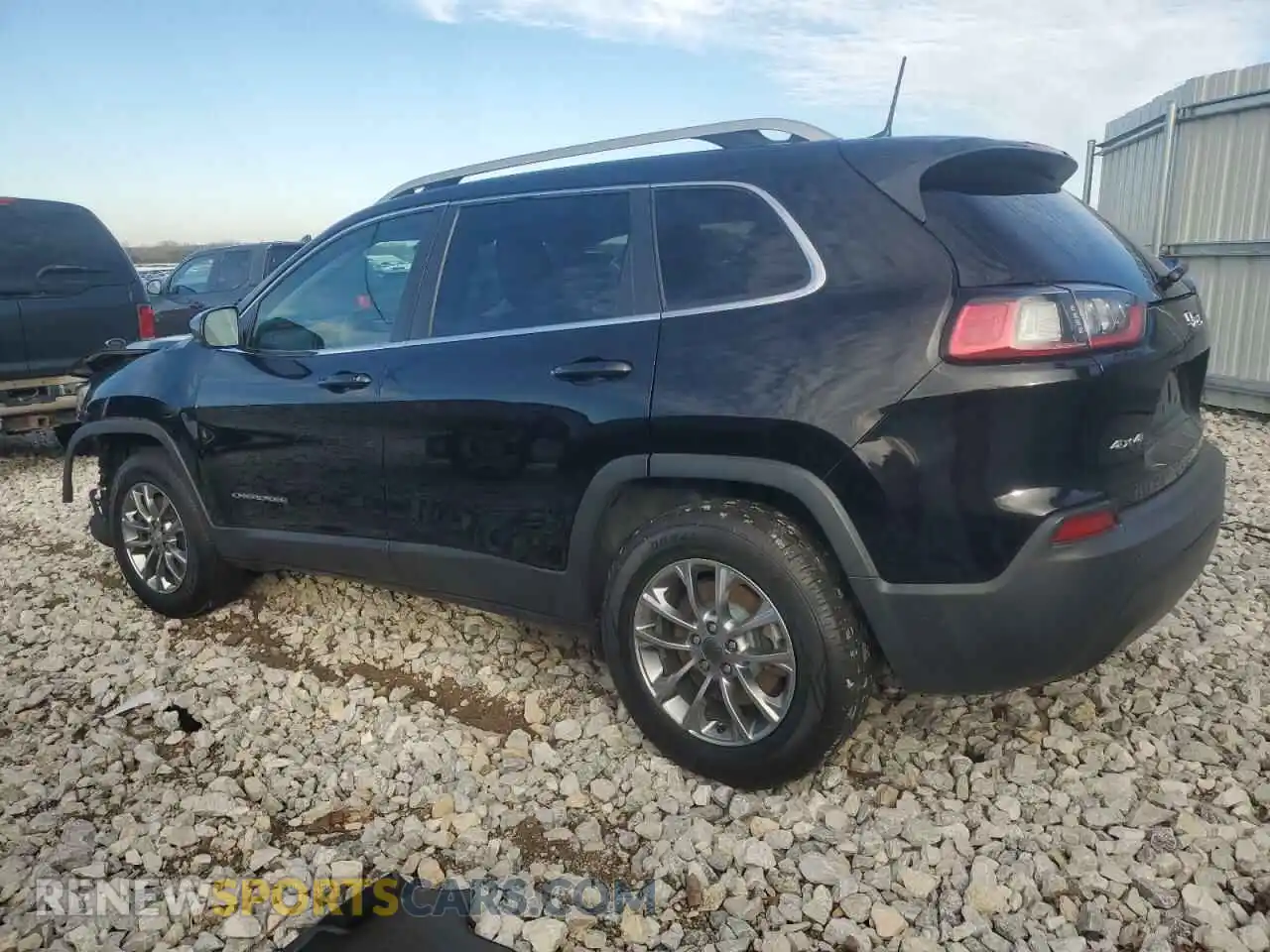 2 Photograph of a damaged car 1C4PJMLB2KD311196 JEEP GRAND CHER 2019