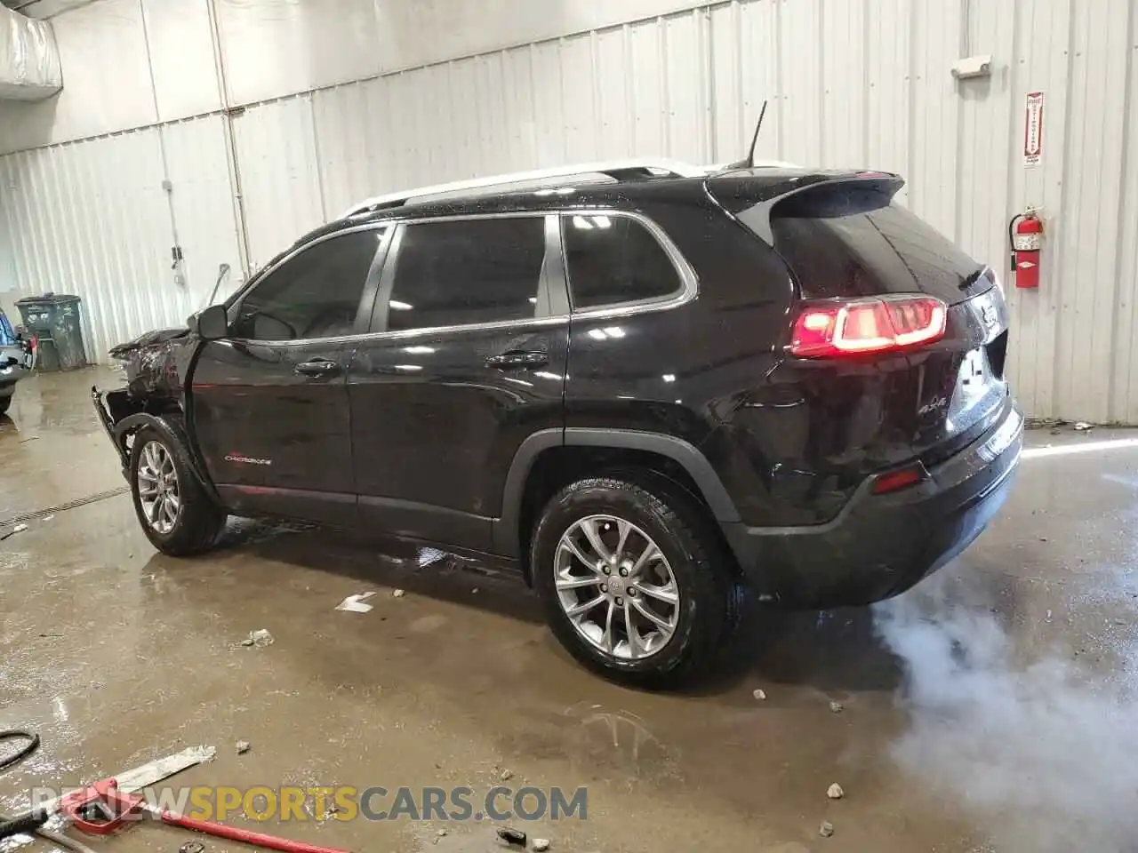 2 fotografías del automóvil dañado 1C4PJMLB4KD398406 JEEP GRAND CHER 2019