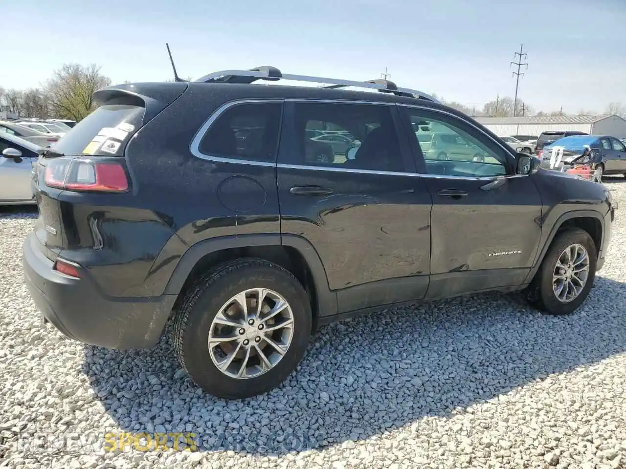 3 Photograph of a damaged car 1C4PJMLB8KD295232 JEEP GRAND CHER 2019