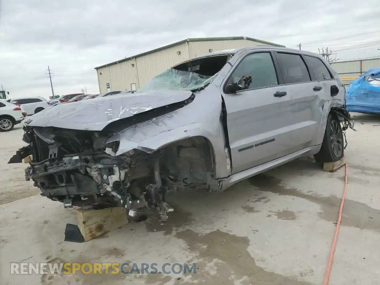 1 Photograph of a damaged car 1C4RJFCG6KC596121 JEEP GRAND CHER 2019