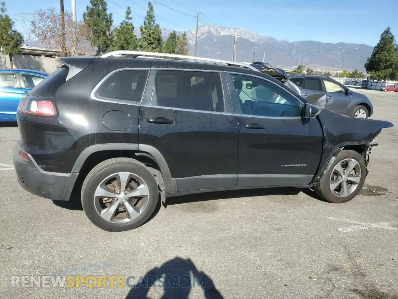 3 Photograph of a damaged car 1C4PJLDB5LD545889 JEEP GRAND CHER 2020