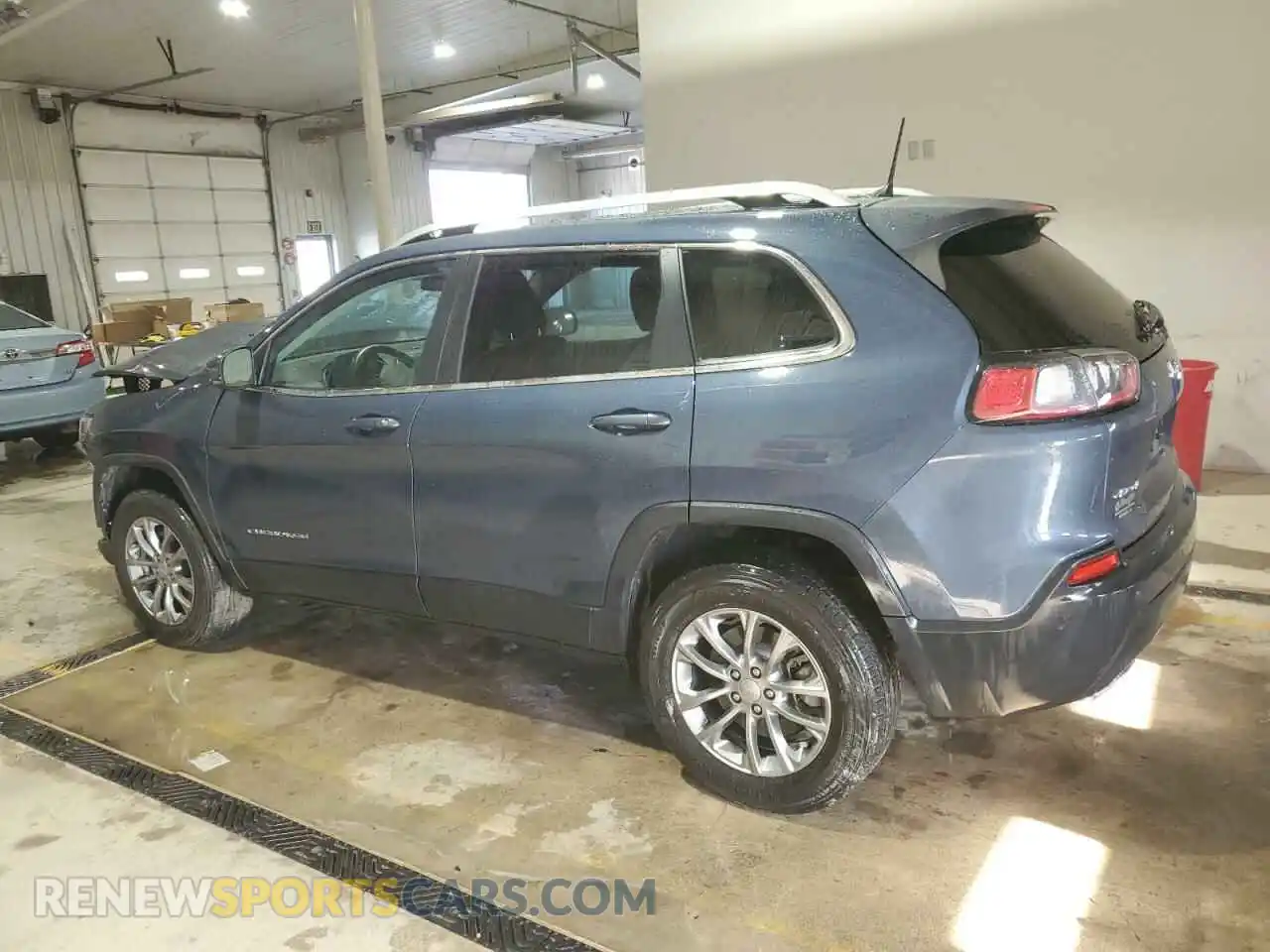 2 Photograph of a damaged car 1C4PJMLX7LD516686 JEEP GRAND CHER 2020
