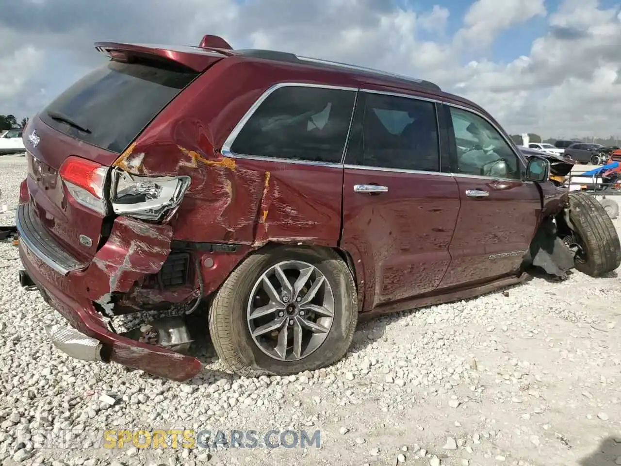 3 Photograph of a damaged car 1C4RJFCGXLC204095 JEEP GRAND CHER 2020