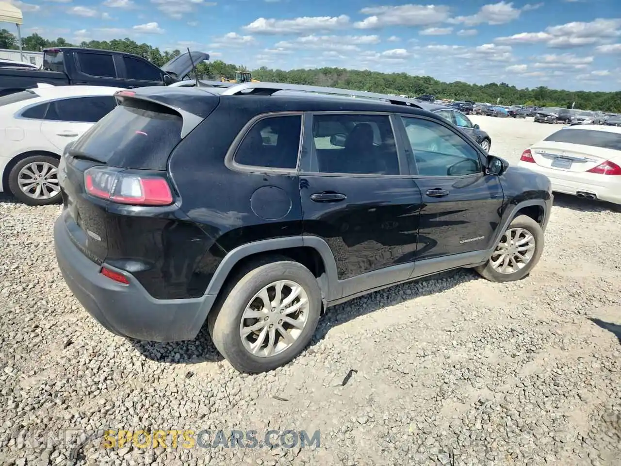 3 Photograph of a damaged car 1C4PJLCB0MD103797 JEEP GRAND CHER 2021