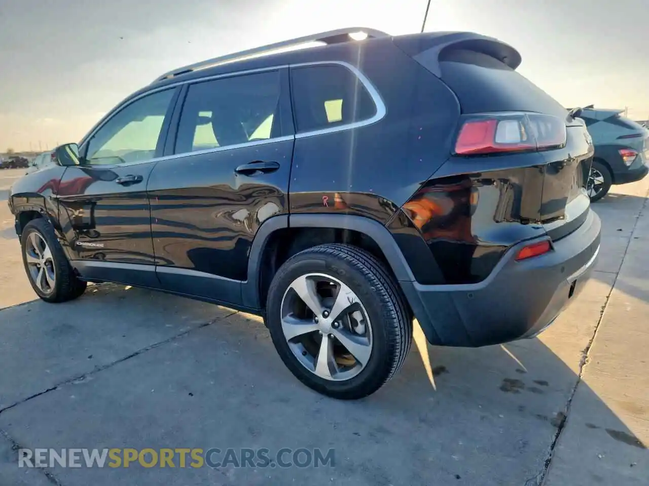 2 Photograph of a damaged car 1C4PJLDX0MD187128 JEEP GRAND CHER 2021