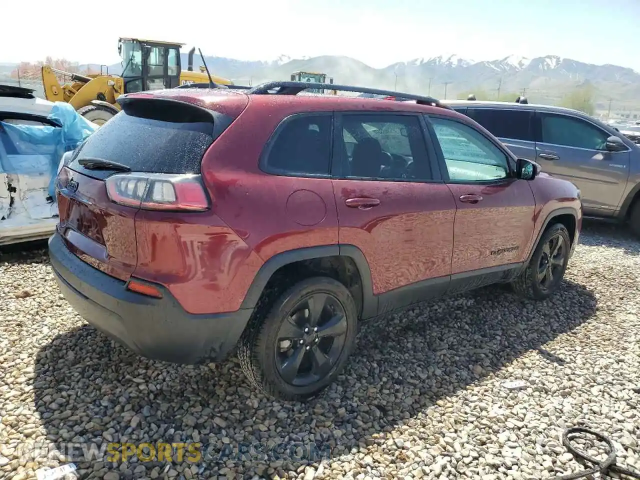 3 Photograph of a damaged car 1C4PJLLB7MD112562 JEEP GRAND CHER 2021