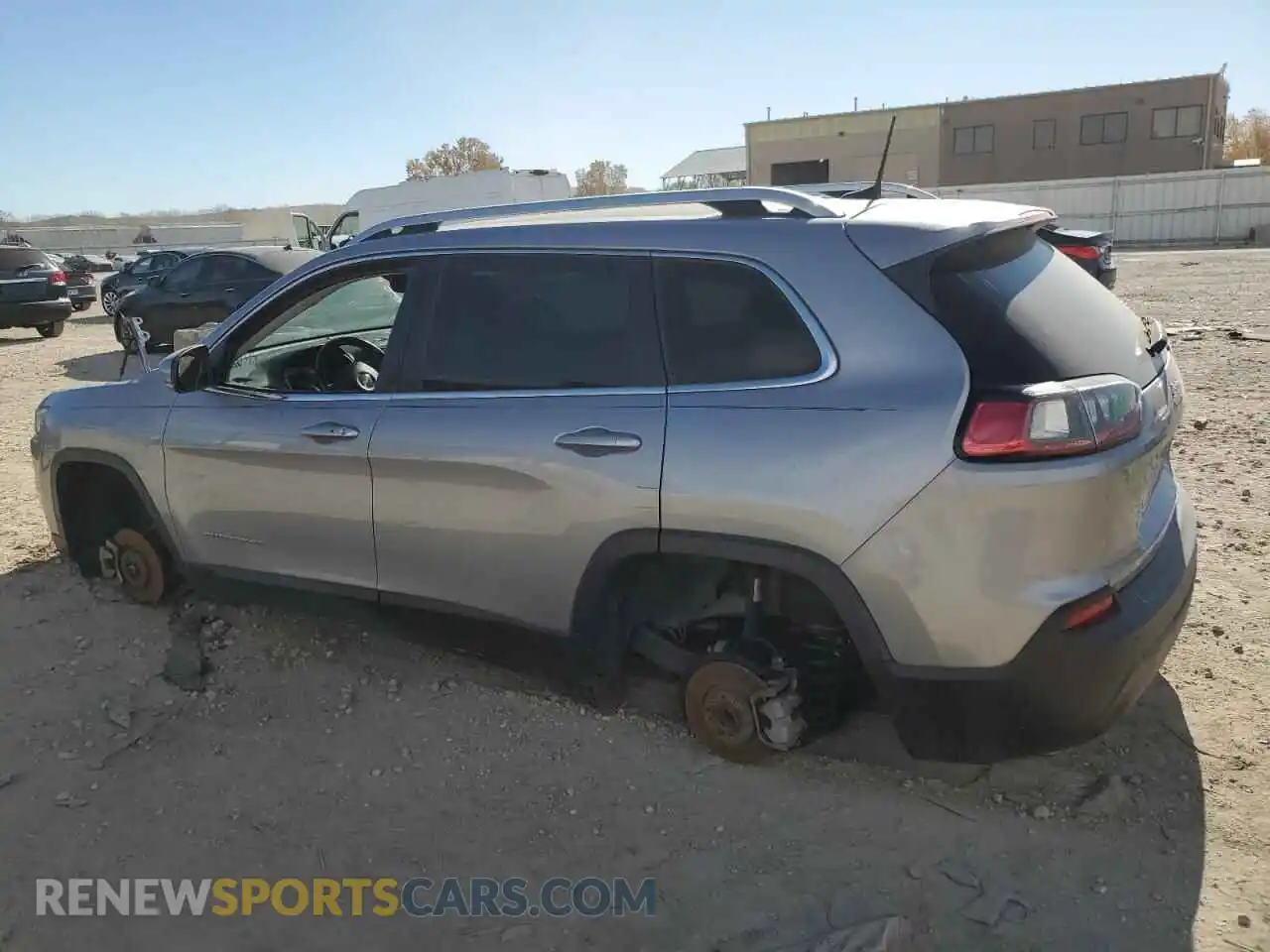 2 Photograph of a damaged car 1C4PJLLB9MD203722 JEEP GRAND CHER 2021