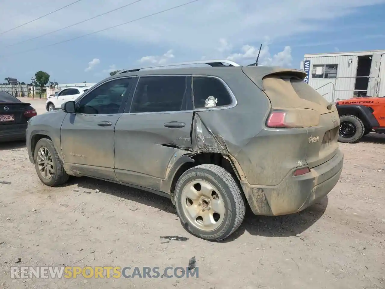 2 Photograph of a damaged car 1C4PJLLBXMD111972 JEEP GRAND CHER 2021