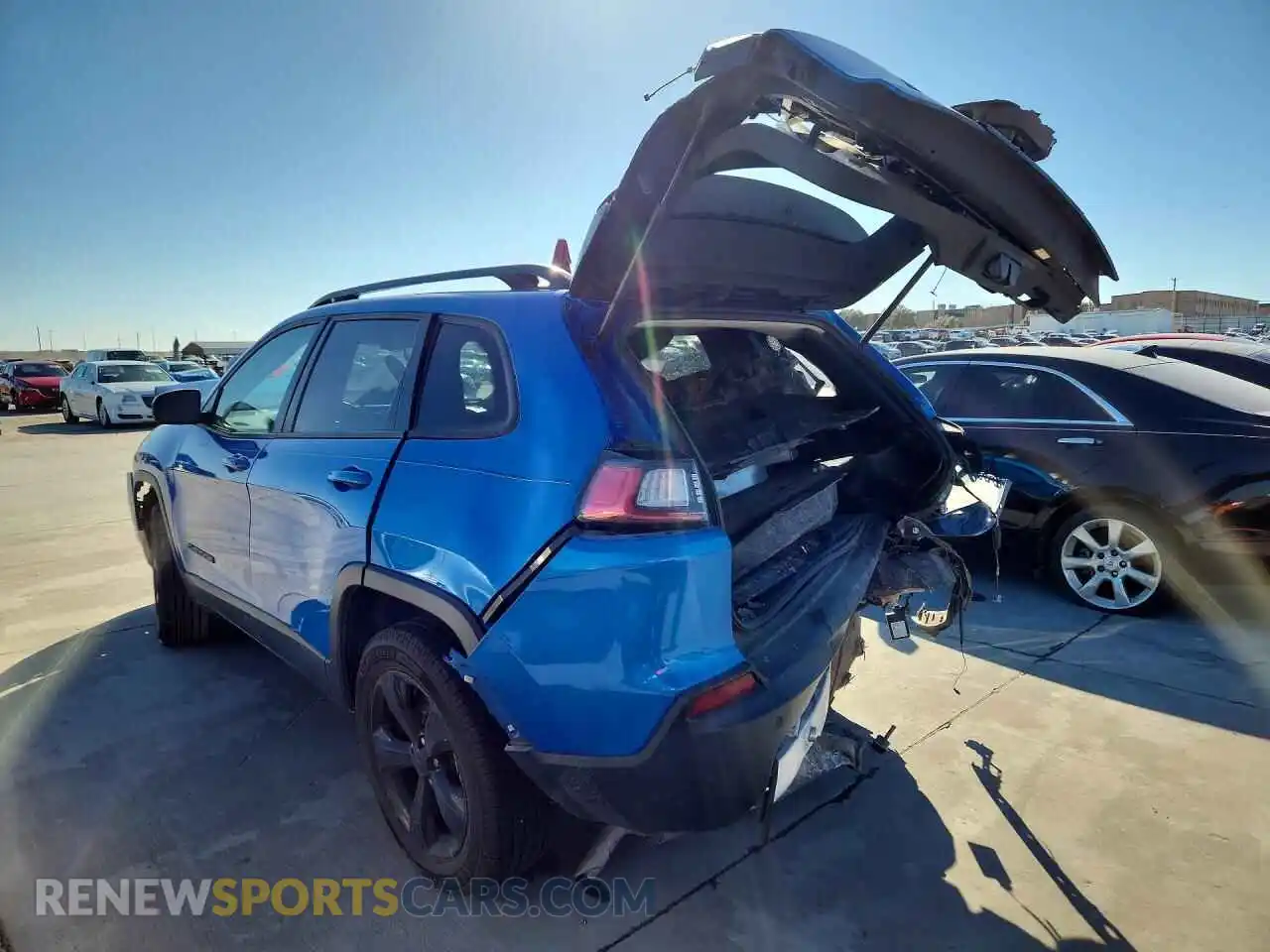 2 Photograph of a damaged car 1C4PJMLB9MD137372 JEEP GRAND CHER 2021