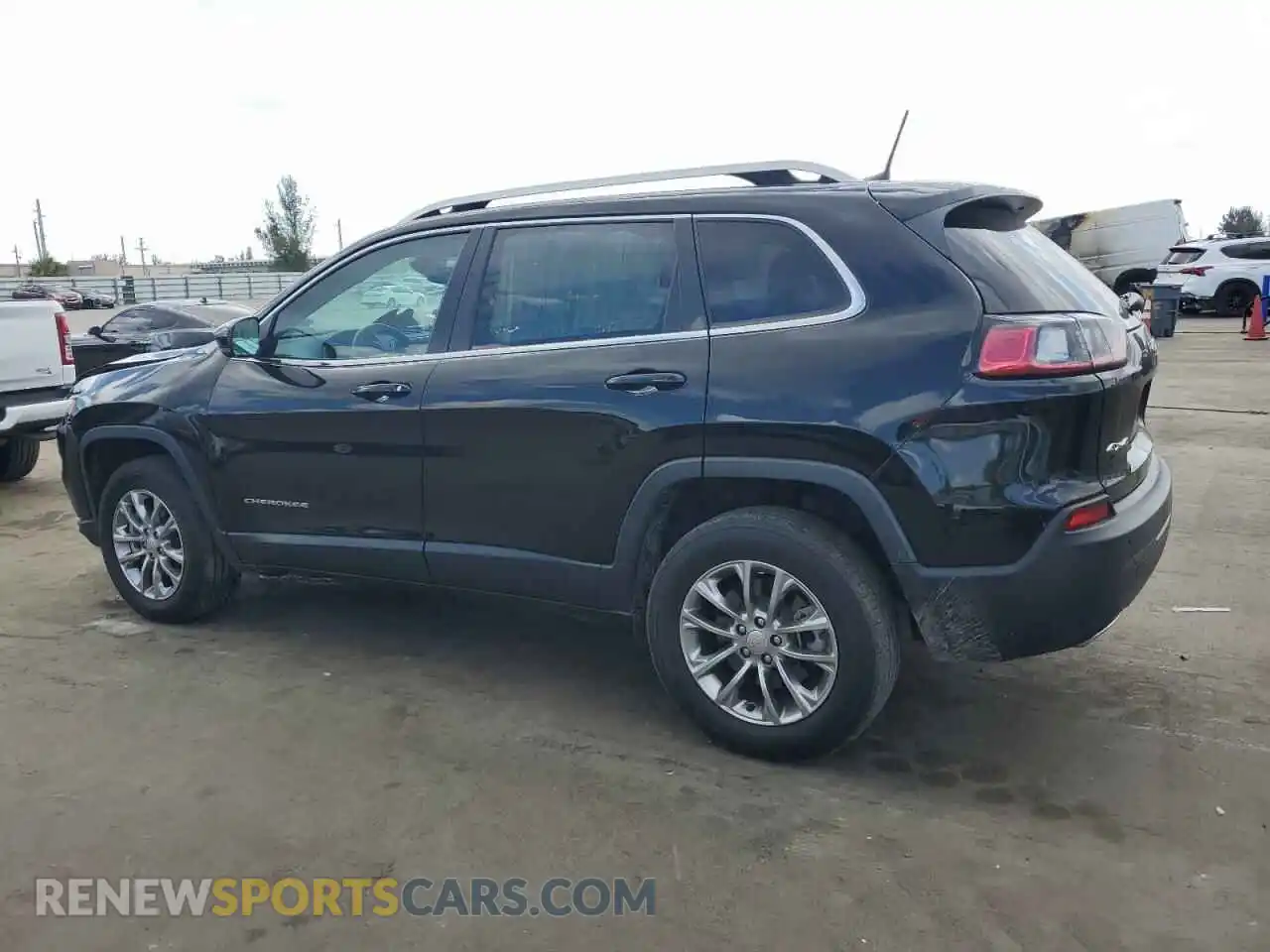 2 Photograph of a damaged car 1C4PJMMX0MD175602 JEEP GRAND CHER 2021