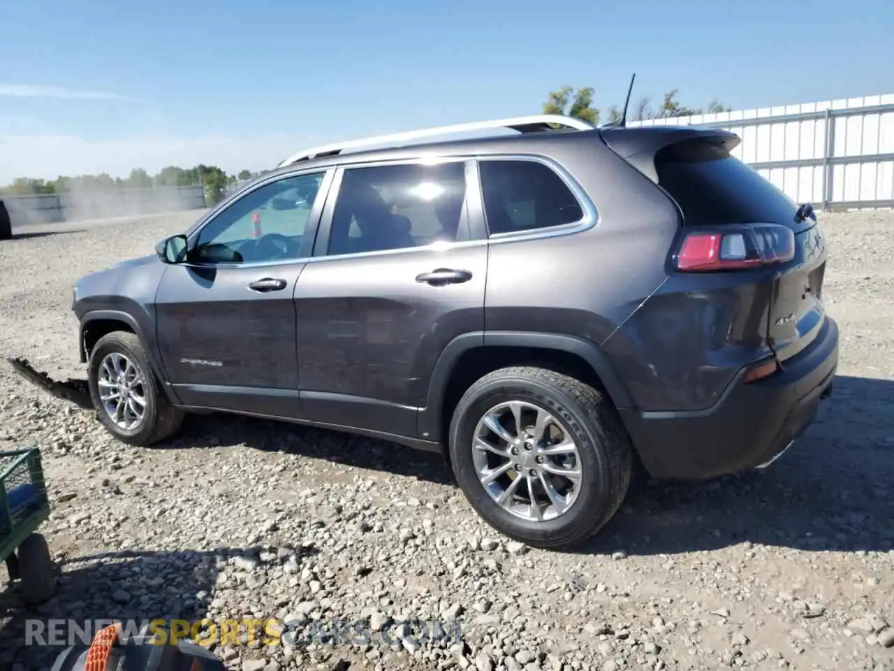 2 Photograph of a damaged car 1C4PJMMX3MD228048 JEEP GRAND CHER 2021