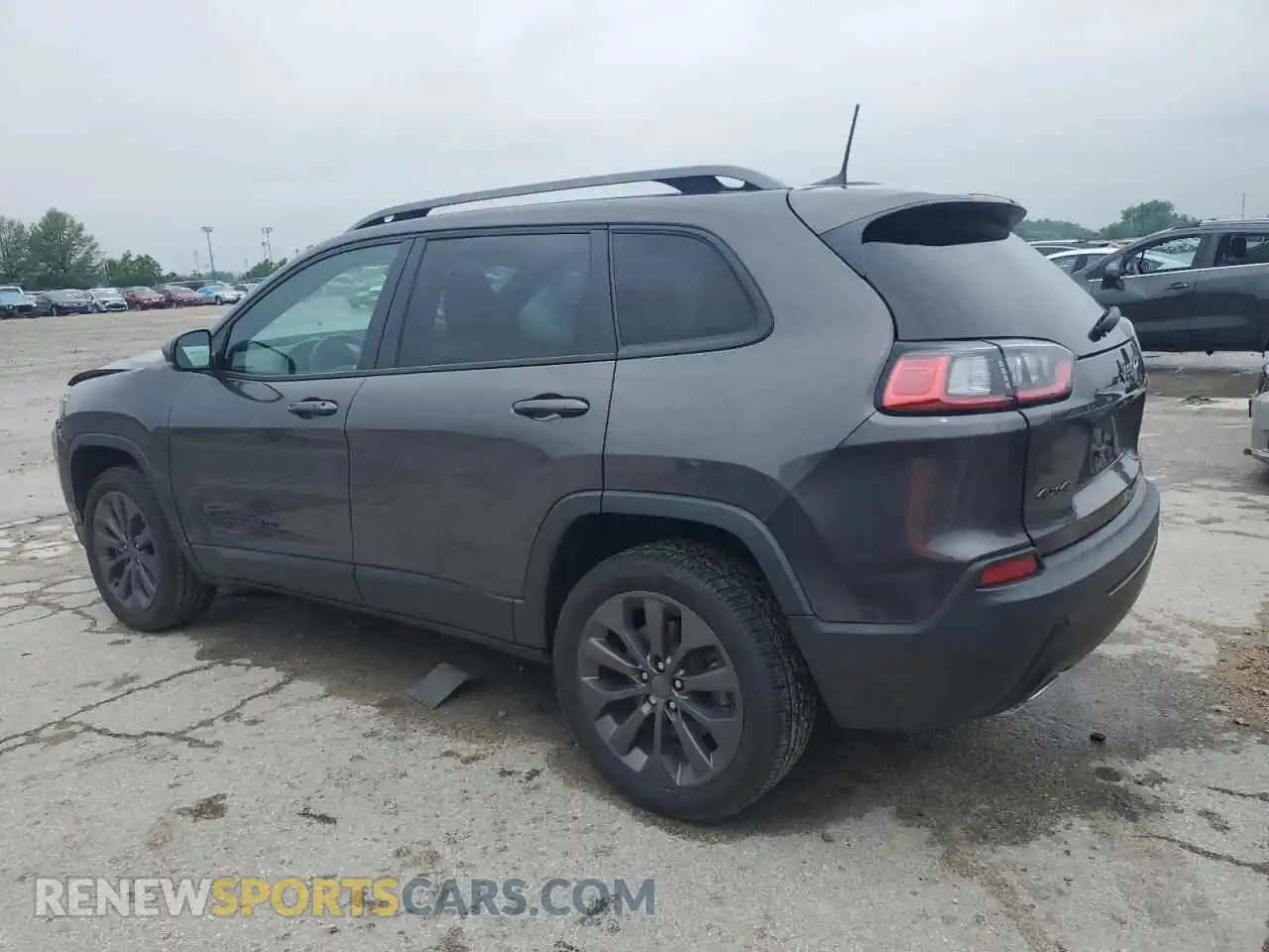 2 Photograph of a damaged car 1C4PJMMX5MD232926 JEEP GRAND CHER 2021