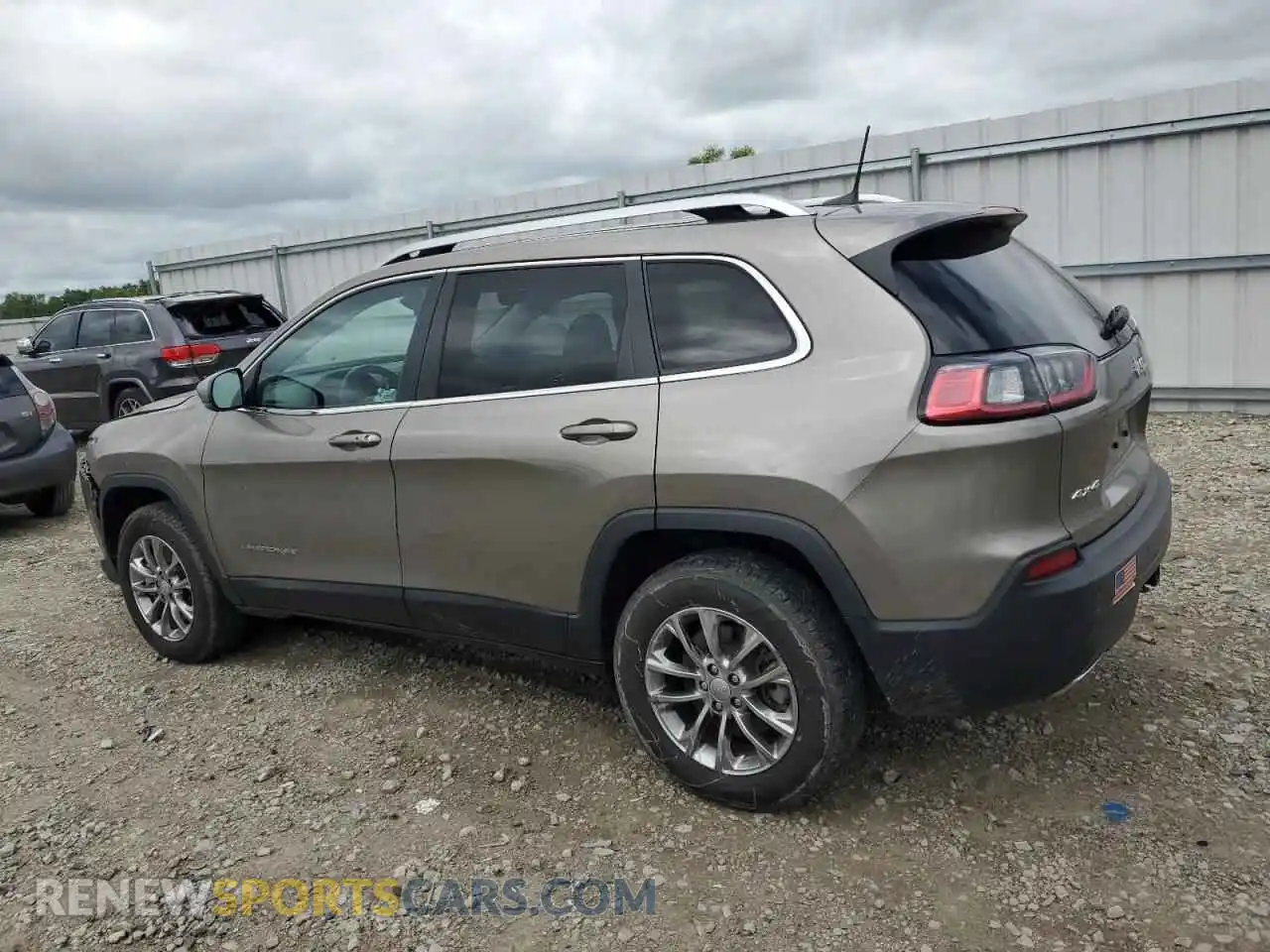 2 fotografías del automóvil dañado 1C4PJMMXXMD101684 JEEP GRAND CHER 2021