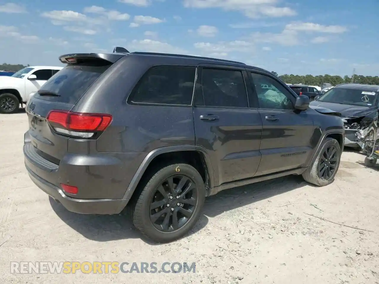 3 Фотография поврежденного автомобиля 1C4RJEAG5MC543796 JEEP GRAND CHER 2021