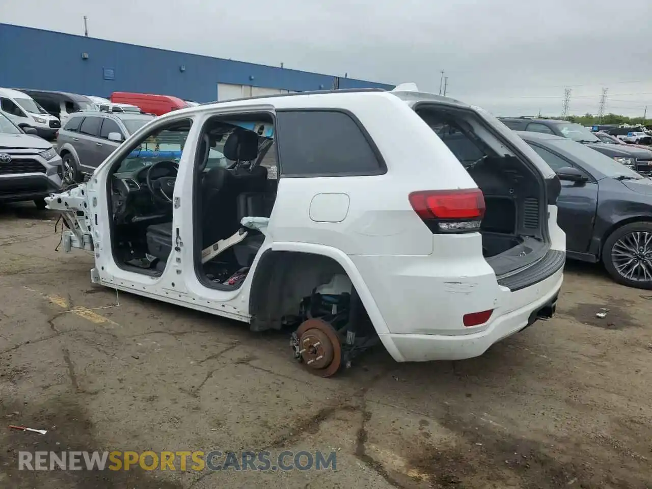 2 Photograph of a damaged car 1C4RJFAG2MC778369 JEEP GRAND CHER 2021