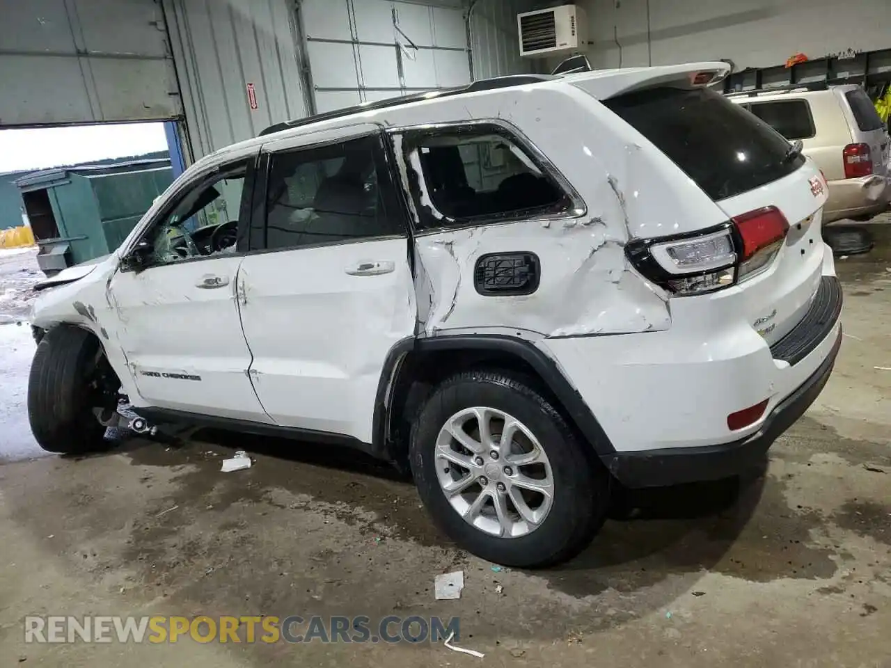 2 Photograph of a damaged car 1C4RJFAGXMC772545 JEEP GRAND CHER 2021