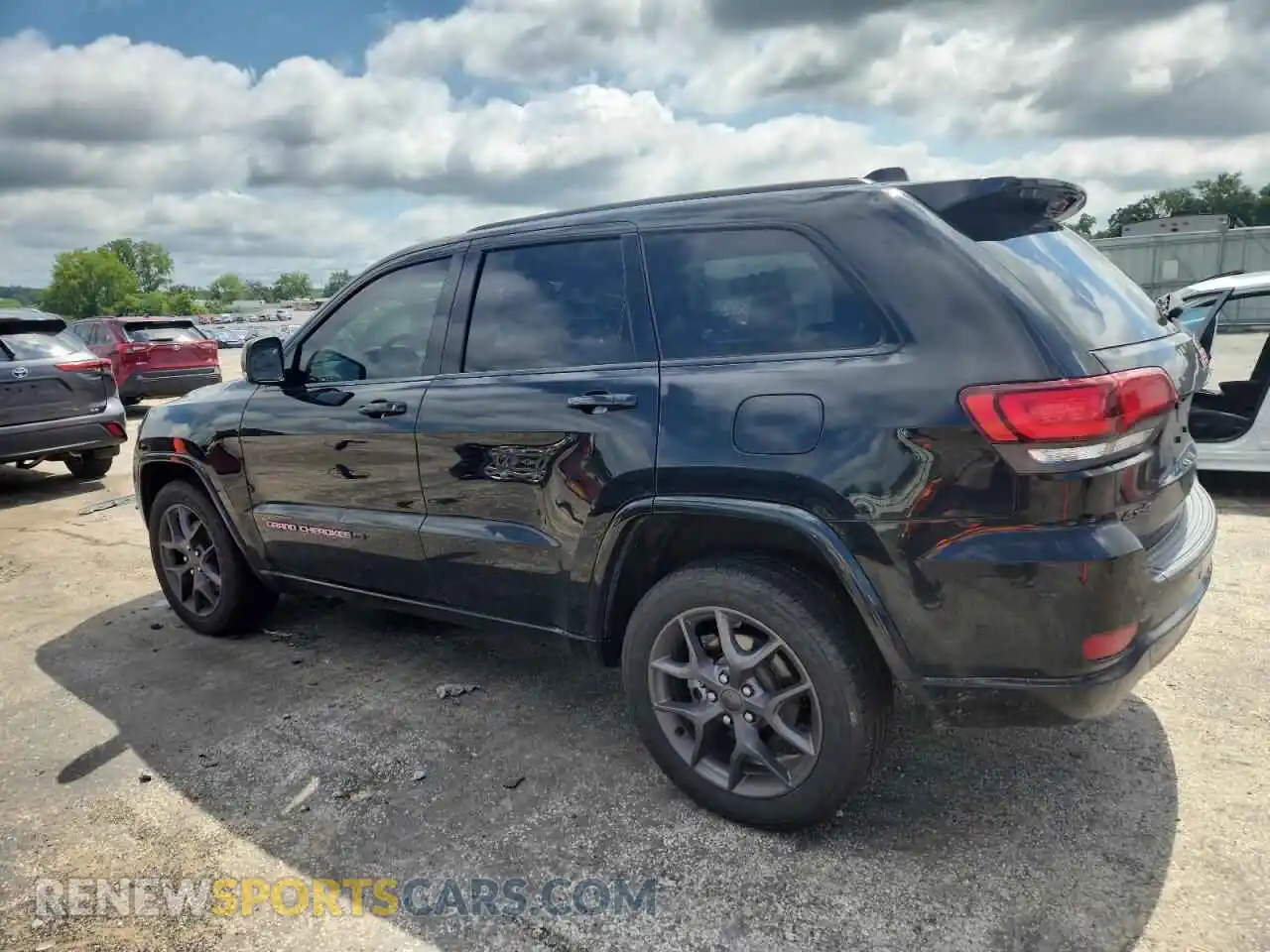 2 Photograph of a damaged car 1C4RJFBG6MC593191 JEEP GRAND CHER 2021