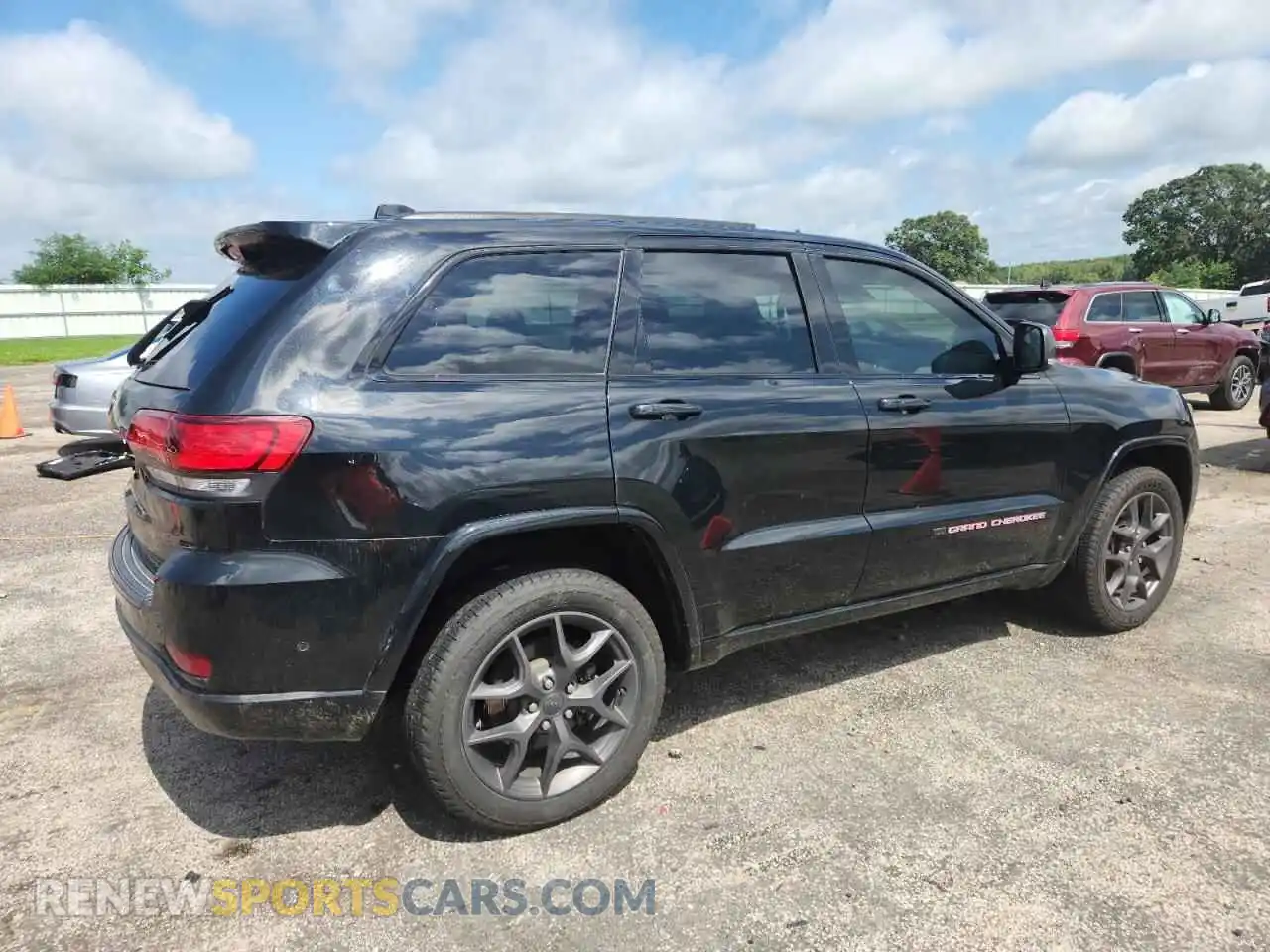 3 Photograph of a damaged car 1C4RJFBG6MC593191 JEEP GRAND CHER 2021