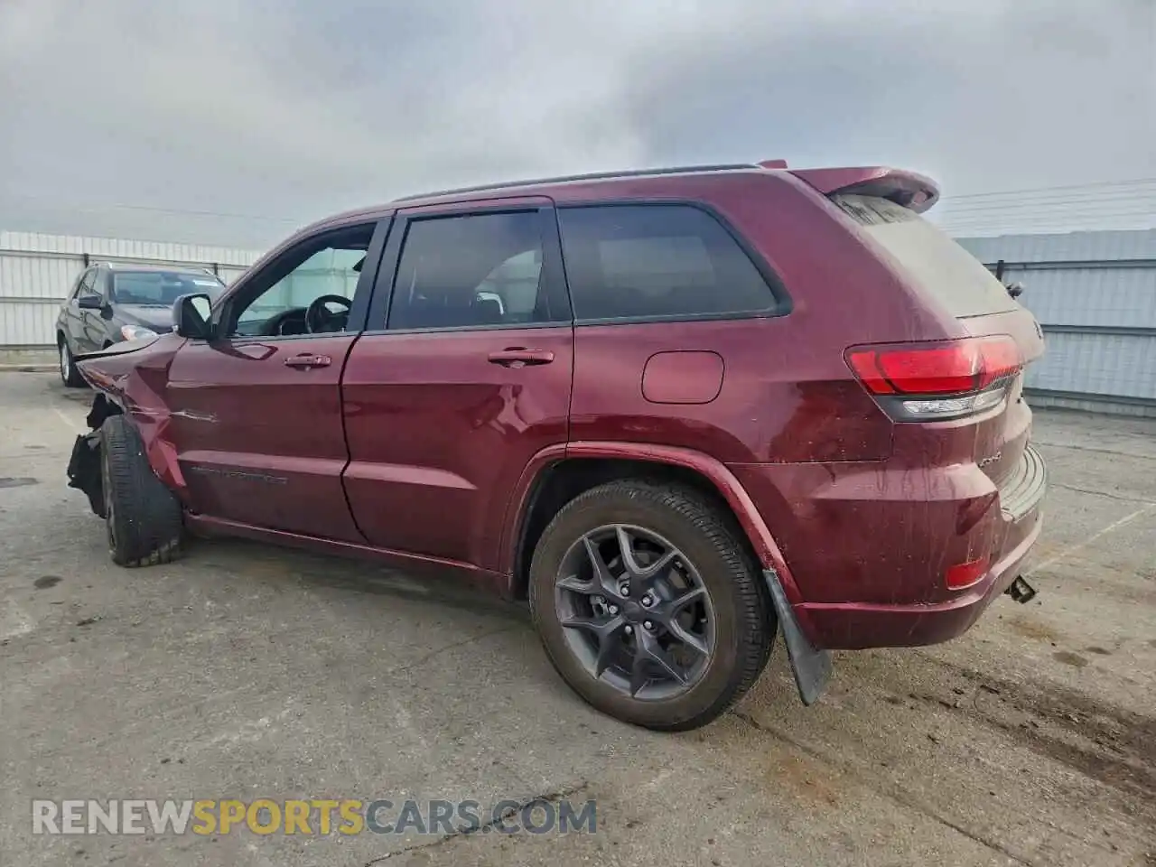 2 Photograph of a damaged car 1C4RJFBG8MC585111 JEEP GRAND CHER 2021
