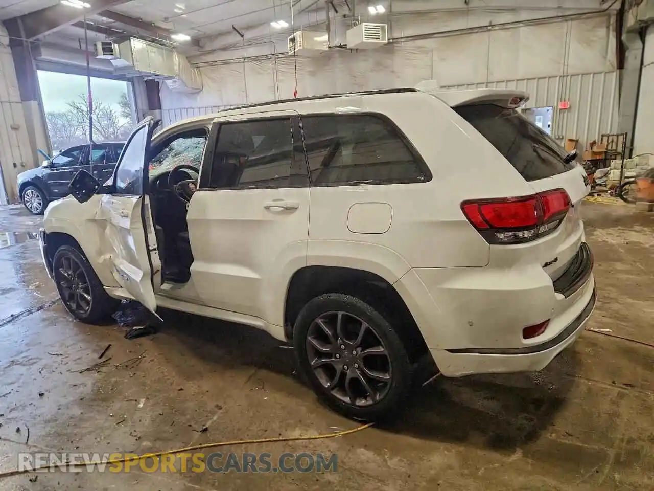 2 Photograph of a damaged car 1C4RJFCG7MC786318 JEEP GRAND CHER 2021