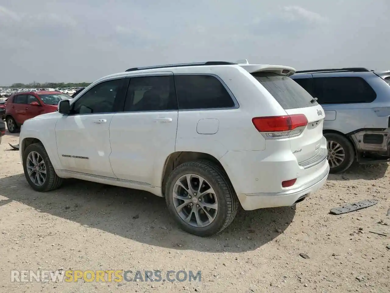 2 Photograph of a damaged car 1C4RJFJT4MC576842 JEEP GRAND CHER 2021