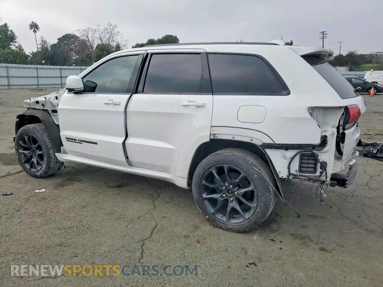 2 Photograph of a damaged car 1C4RJFN91MC823104 JEEP GRAND CHER 2021