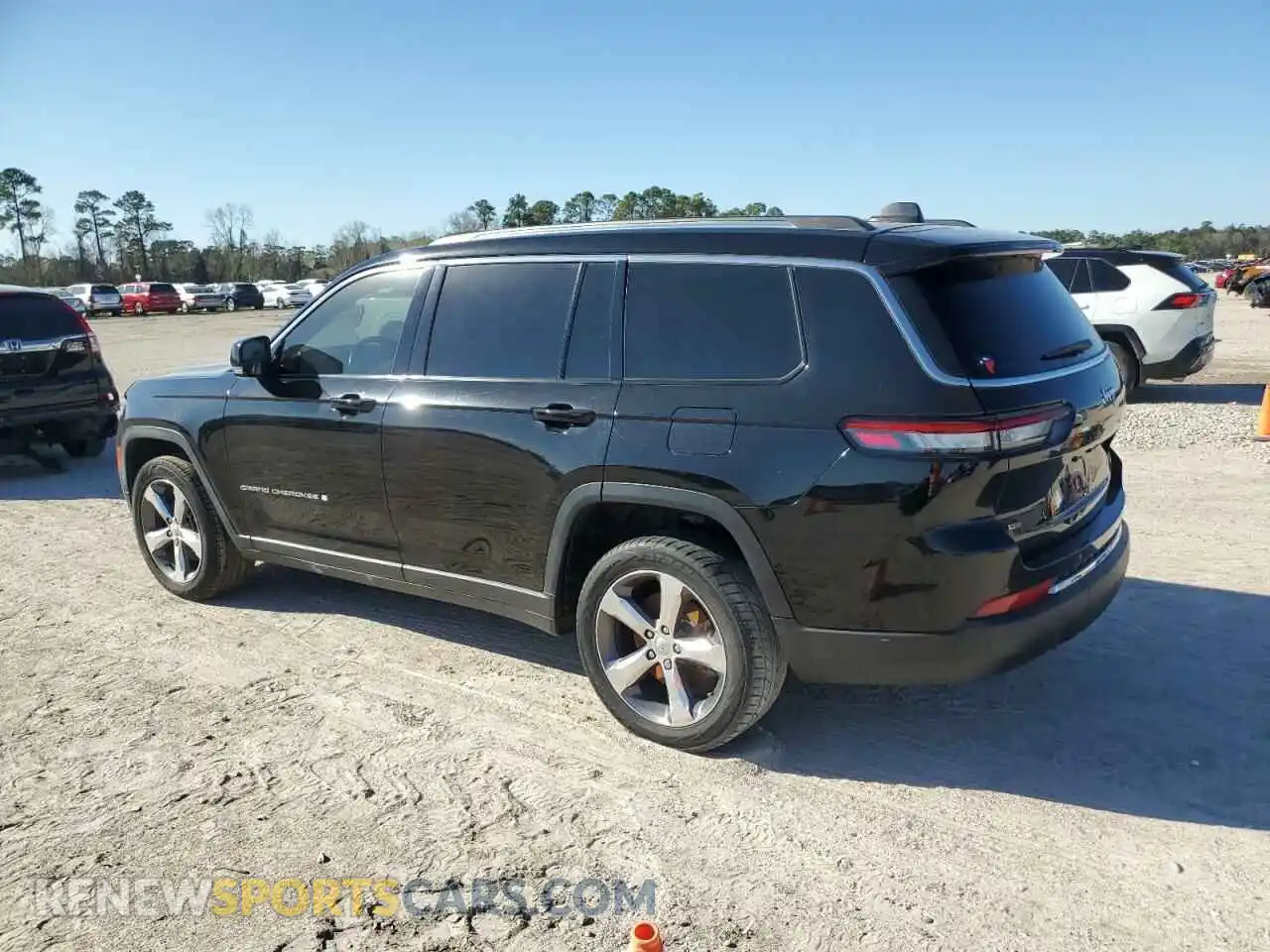 2 Photograph of a damaged car 1C4RJJBGXM8116558 JEEP GRAND CHER 2021