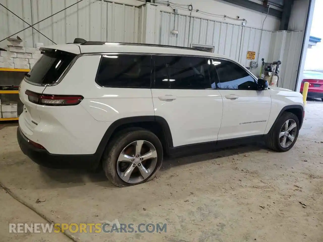 3 Photograph of a damaged car 1C4RJKBG1M8170708 JEEP GRAND CHER 2021