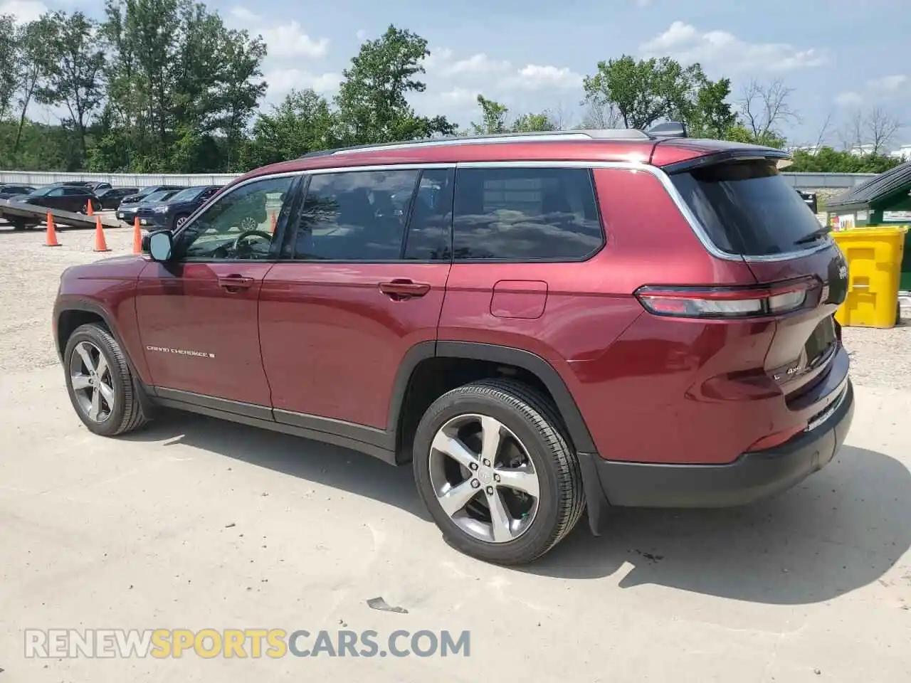 2 Photograph of a damaged car 1C4RJKBG2M8210357 JEEP GRAND CHER 2021