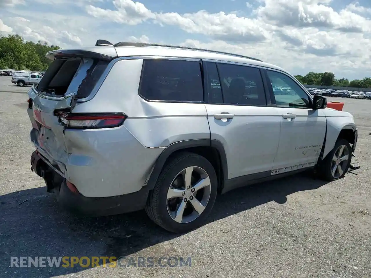 3 Photograph of a damaged car 1C4RJKBG3M8139556 JEEP GRAND CHER 2021