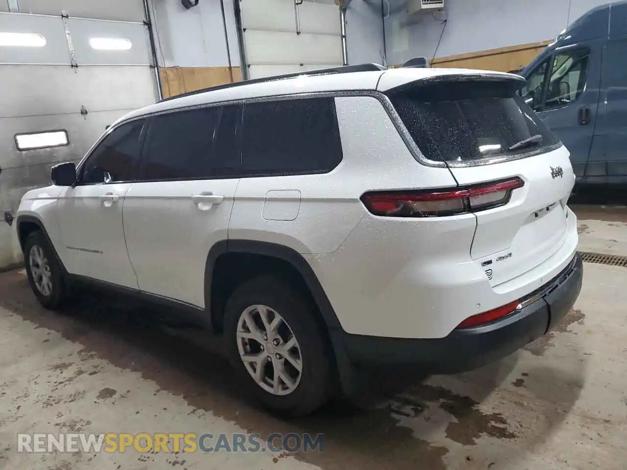 2 Photograph of a damaged car 1C4RJKBG4M8105044 JEEP GRAND CHER 2021
