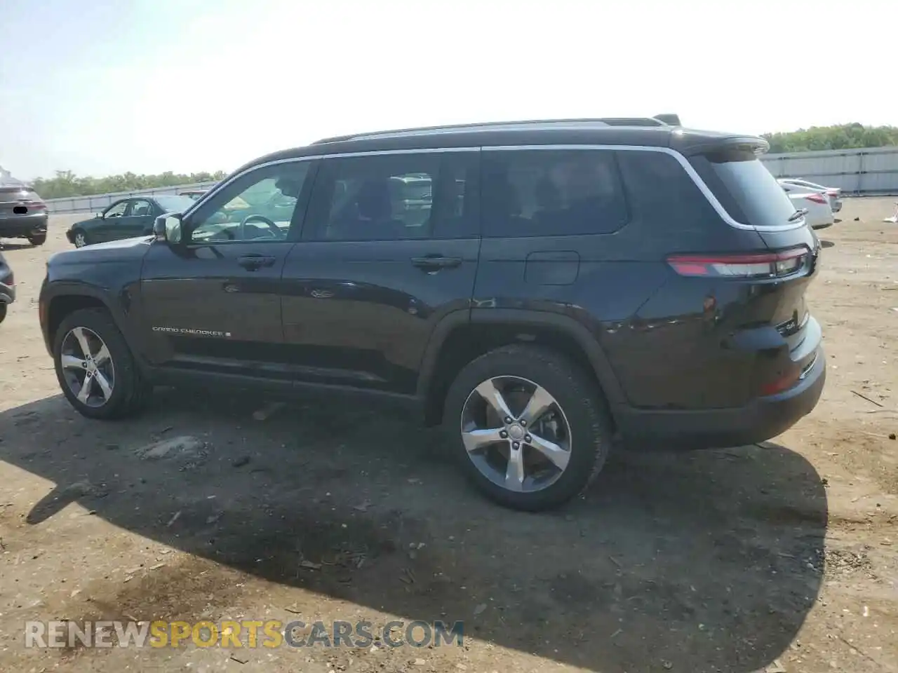 2 Photograph of a damaged car 1C4RJKBG6M8109919 JEEP GRAND CHER 2021